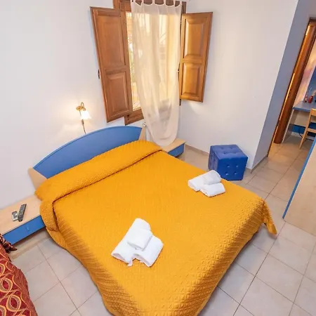 Capo Plaia Con Piscina Bed & Breakfast *