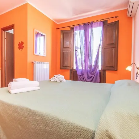 Capo Plaia Con Piscina Bed & Breakfast *