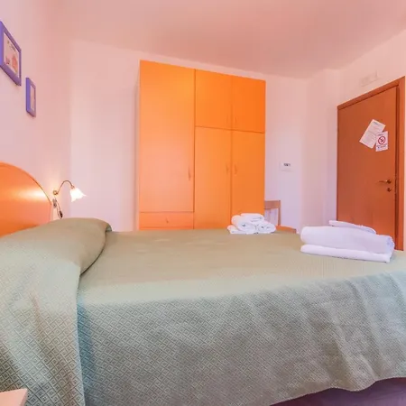 Capo Plaia Con Piscina Bed & Breakfast *